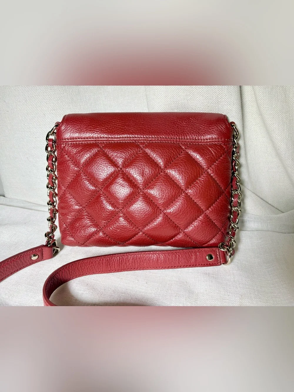 Kate Spade CherryRed Quilted Leather Crossbody Bag Gold Turnlock Chain Strap Y2K